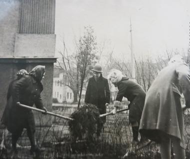 29 Дружная работа на субботнике